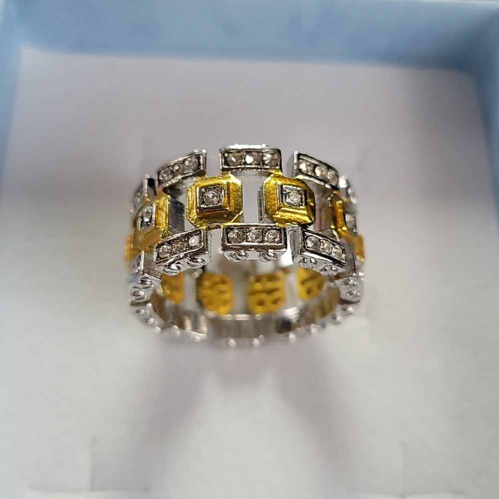 🎉HP🎉NEW GEOMETRIC HOLLOW RING - Picture 5 of 8